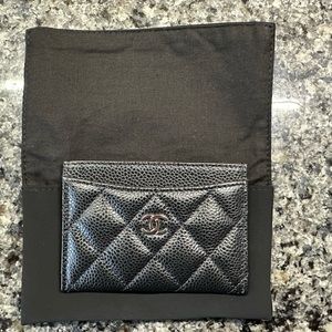 Chanel Card Holder - Black leather with burgundy interior